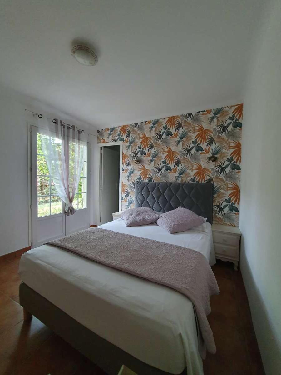 Logis Hotel Le Chene Vert ボレーヌ エクステリア 写真