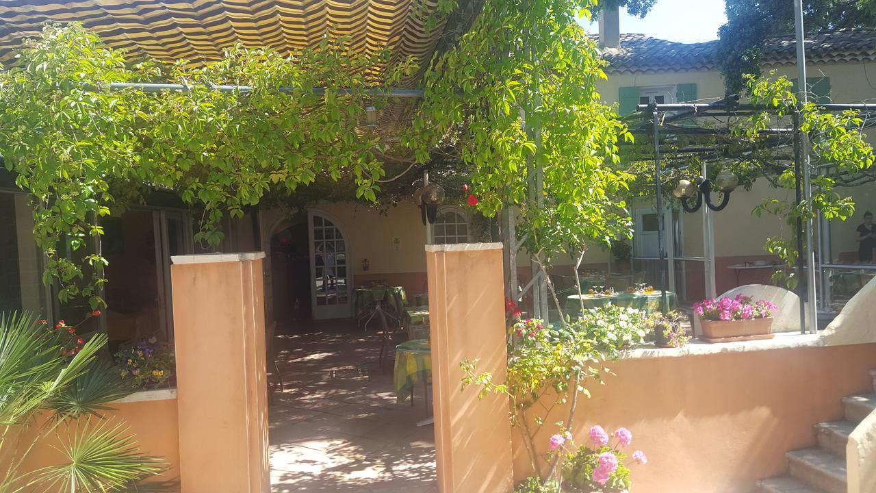 Logis Hotel Le Chene Vert ボレーヌ エクステリア 写真