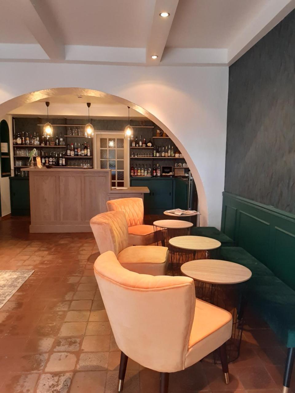 Logis Hotel Le Chene Vert ボレーヌ エクステリア 写真